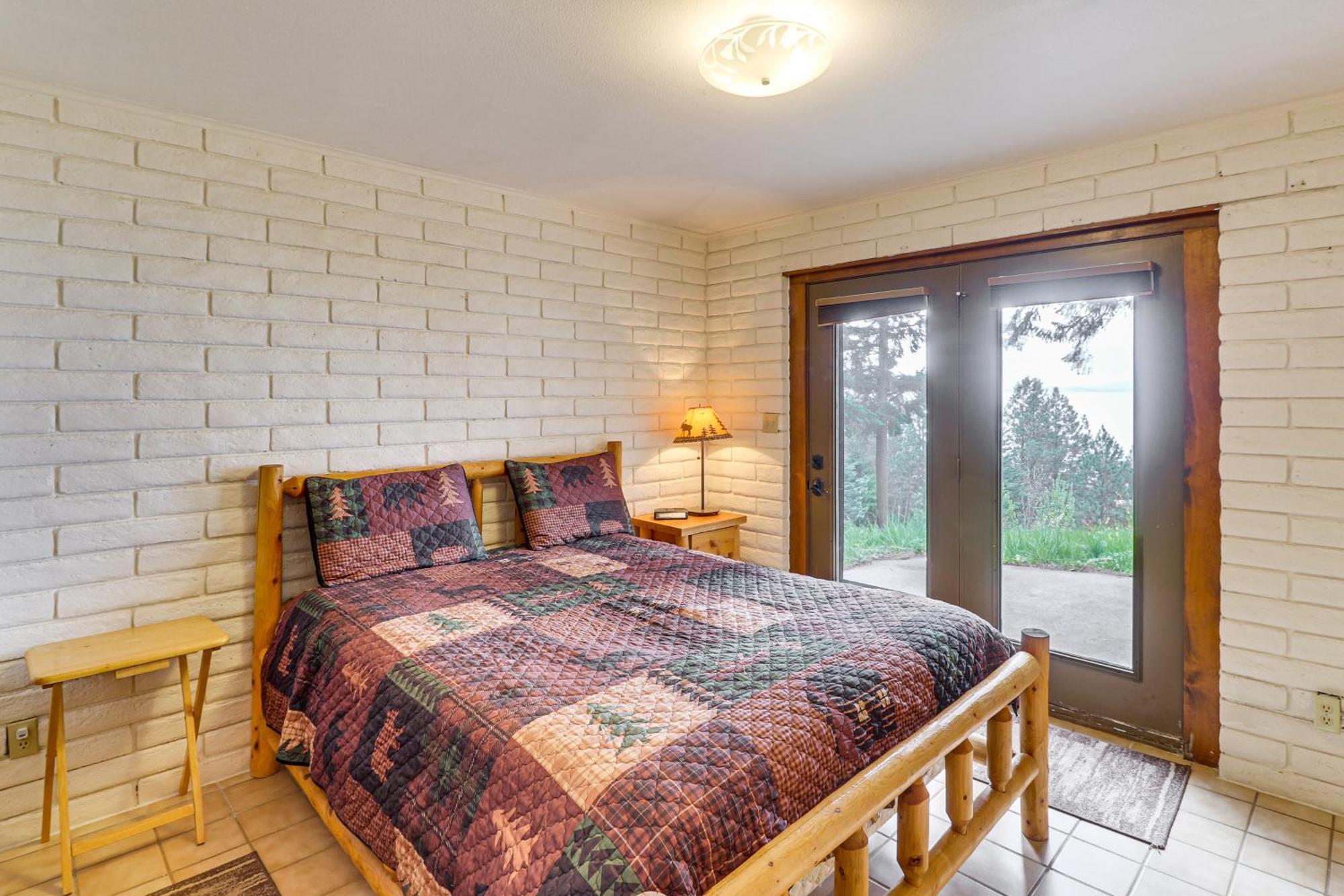 Flathead Lake Views Scenic And Spacious Retreat! بيجفورك المظهر الخارجي الصورة