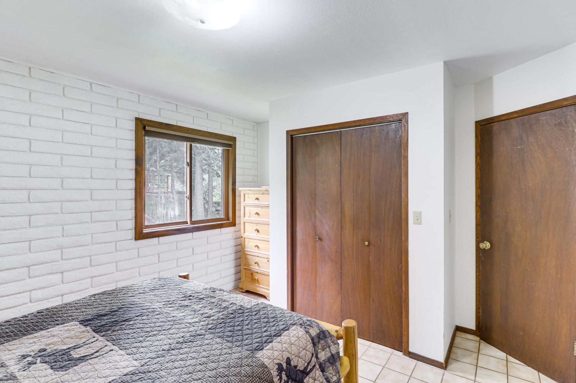 Flathead Lake Views Scenic And Spacious Retreat! بيجفورك المظهر الخارجي الصورة