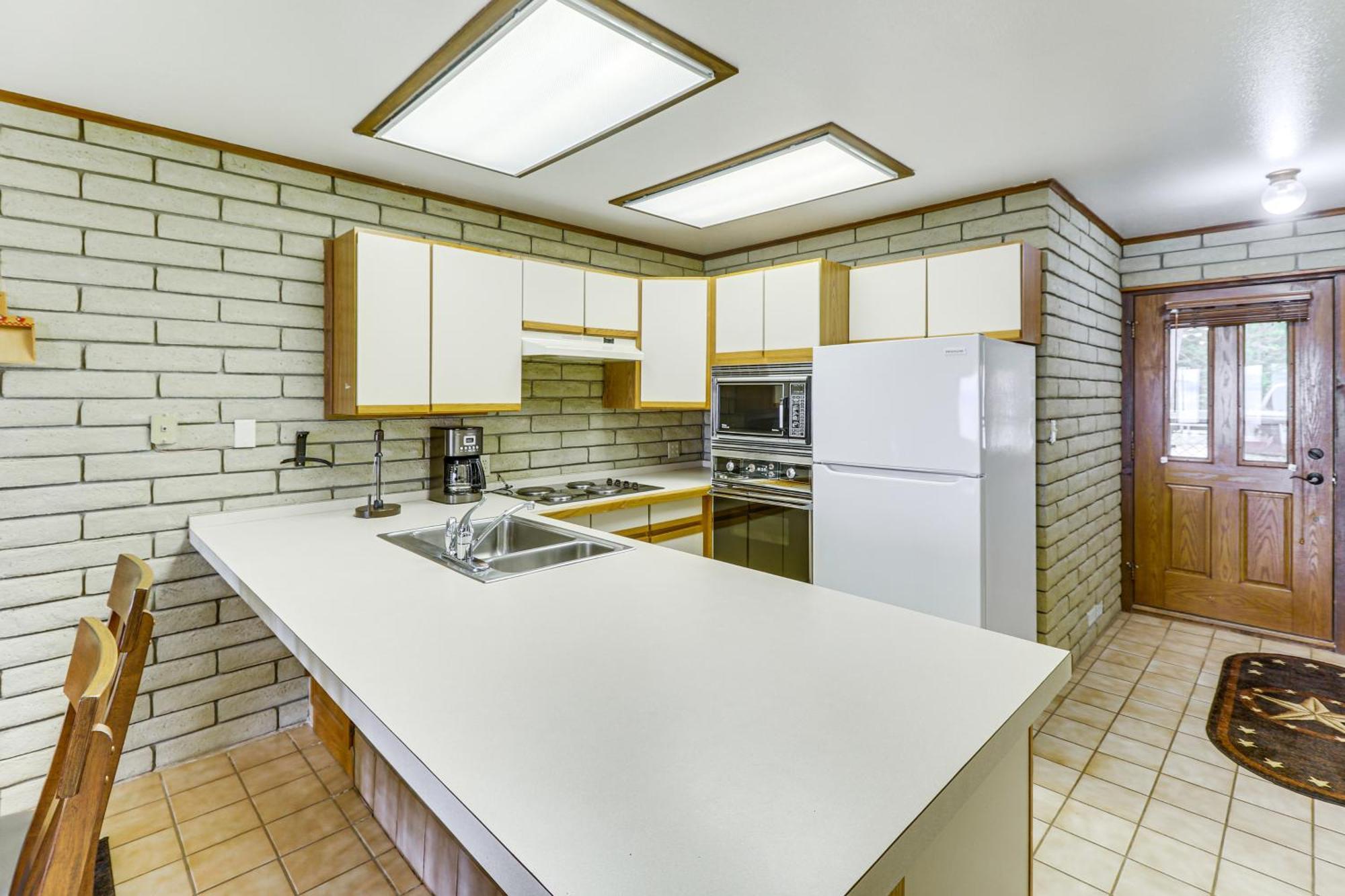 Flathead Lake Views Scenic And Spacious Retreat! بيجفورك المظهر الخارجي الصورة