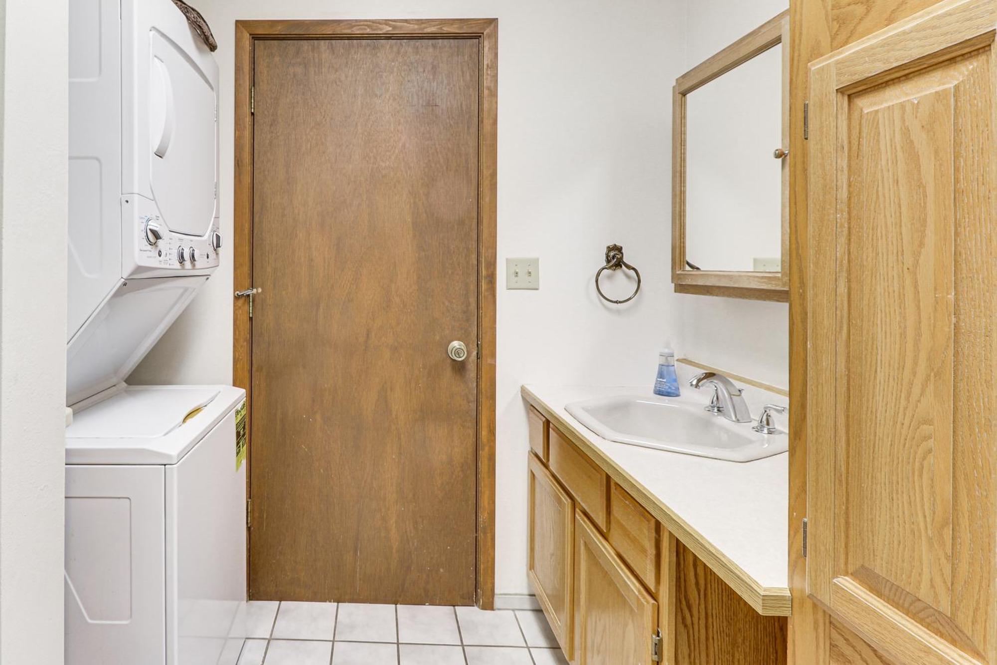 Flathead Lake Views Scenic And Spacious Retreat! بيجفورك المظهر الخارجي الصورة