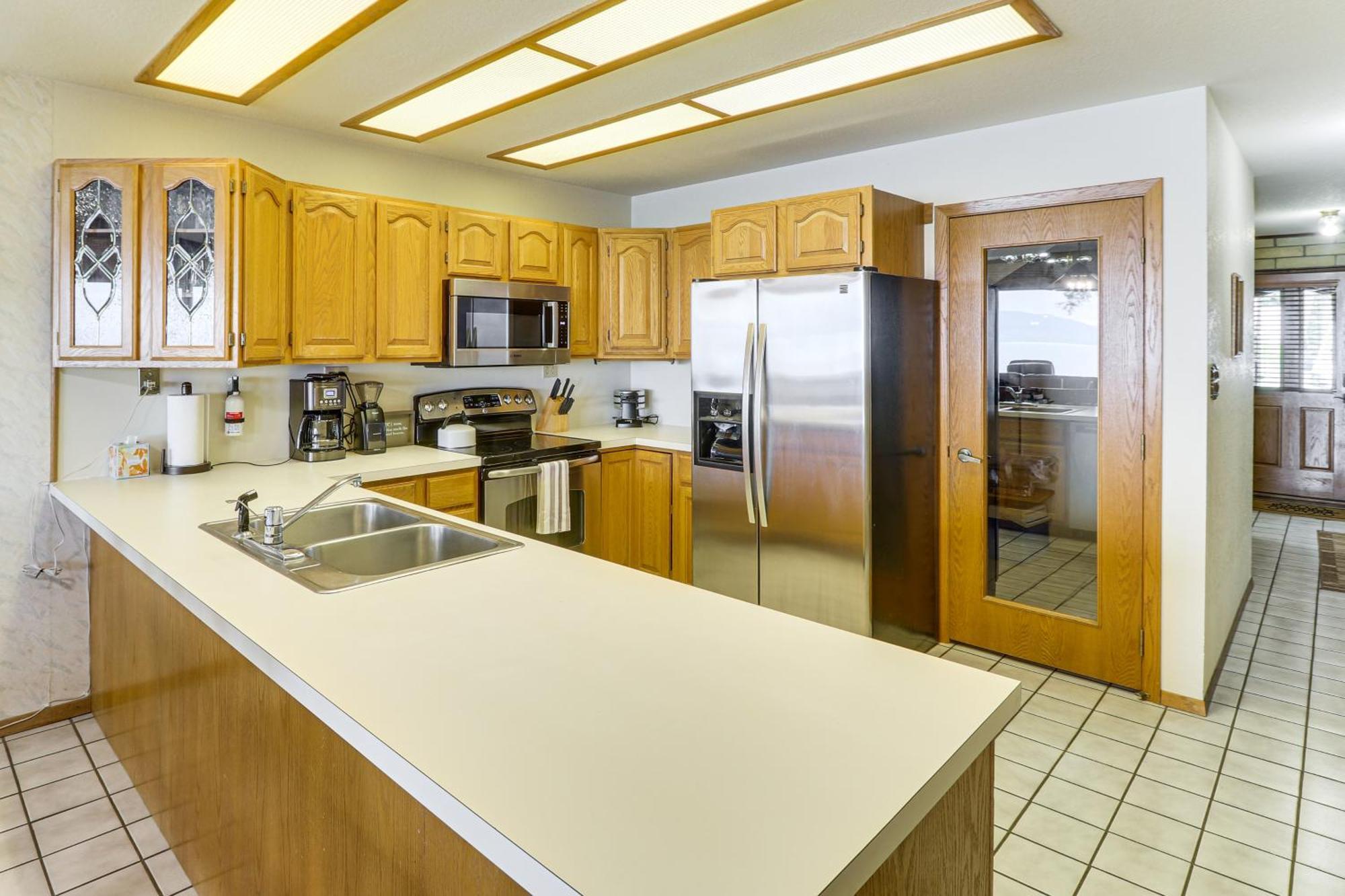 Flathead Lake Views Scenic And Spacious Retreat! بيجفورك المظهر الخارجي الصورة