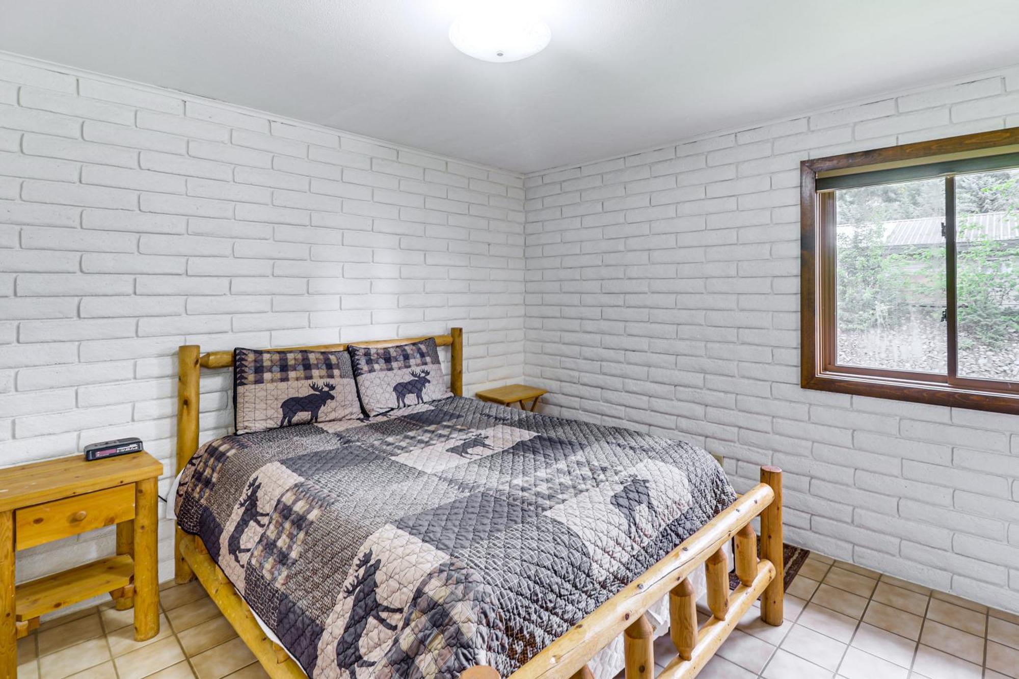 Flathead Lake Views Scenic And Spacious Retreat! بيجفورك المظهر الخارجي الصورة