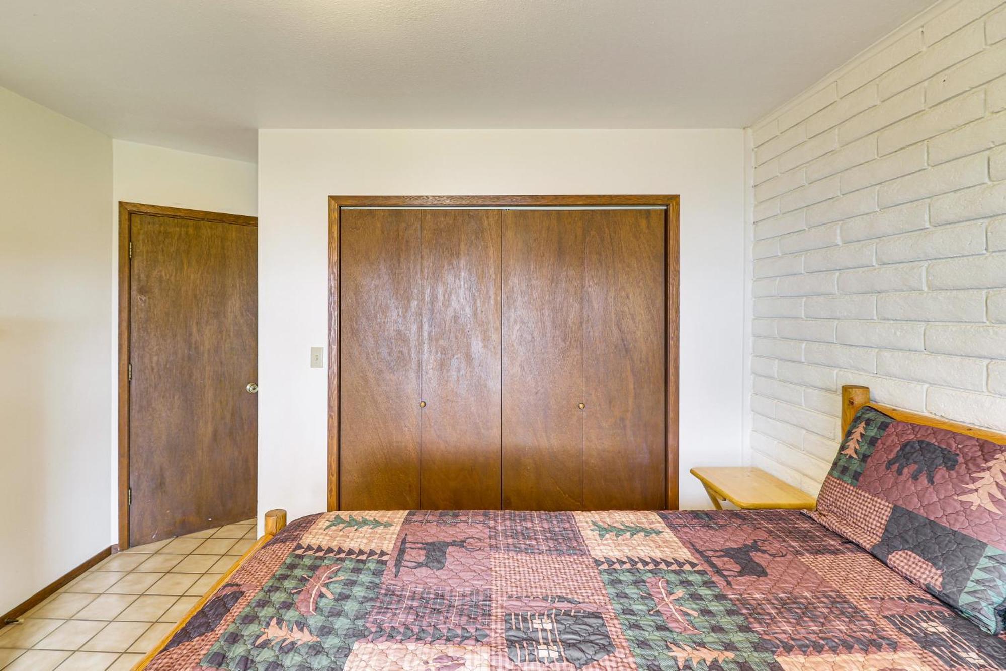 Flathead Lake Views Scenic And Spacious Retreat! بيجفورك المظهر الخارجي الصورة